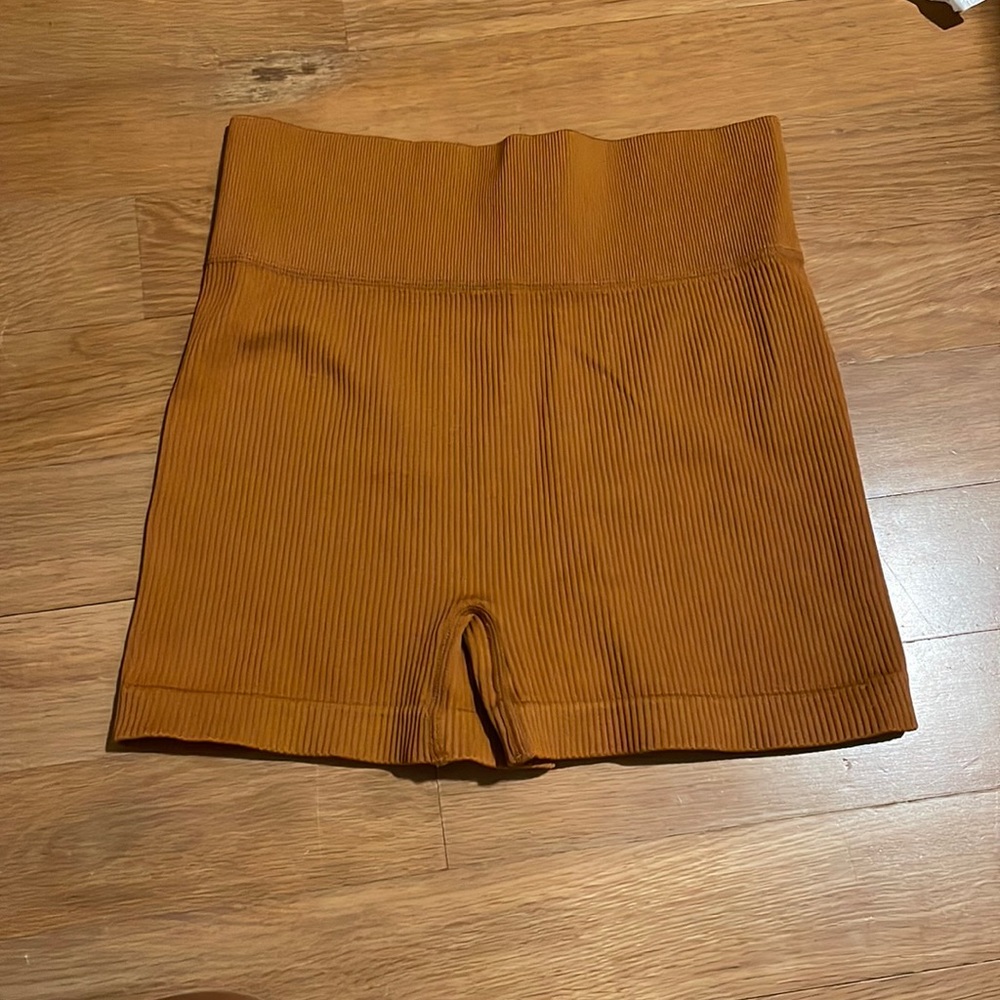 biker shorts